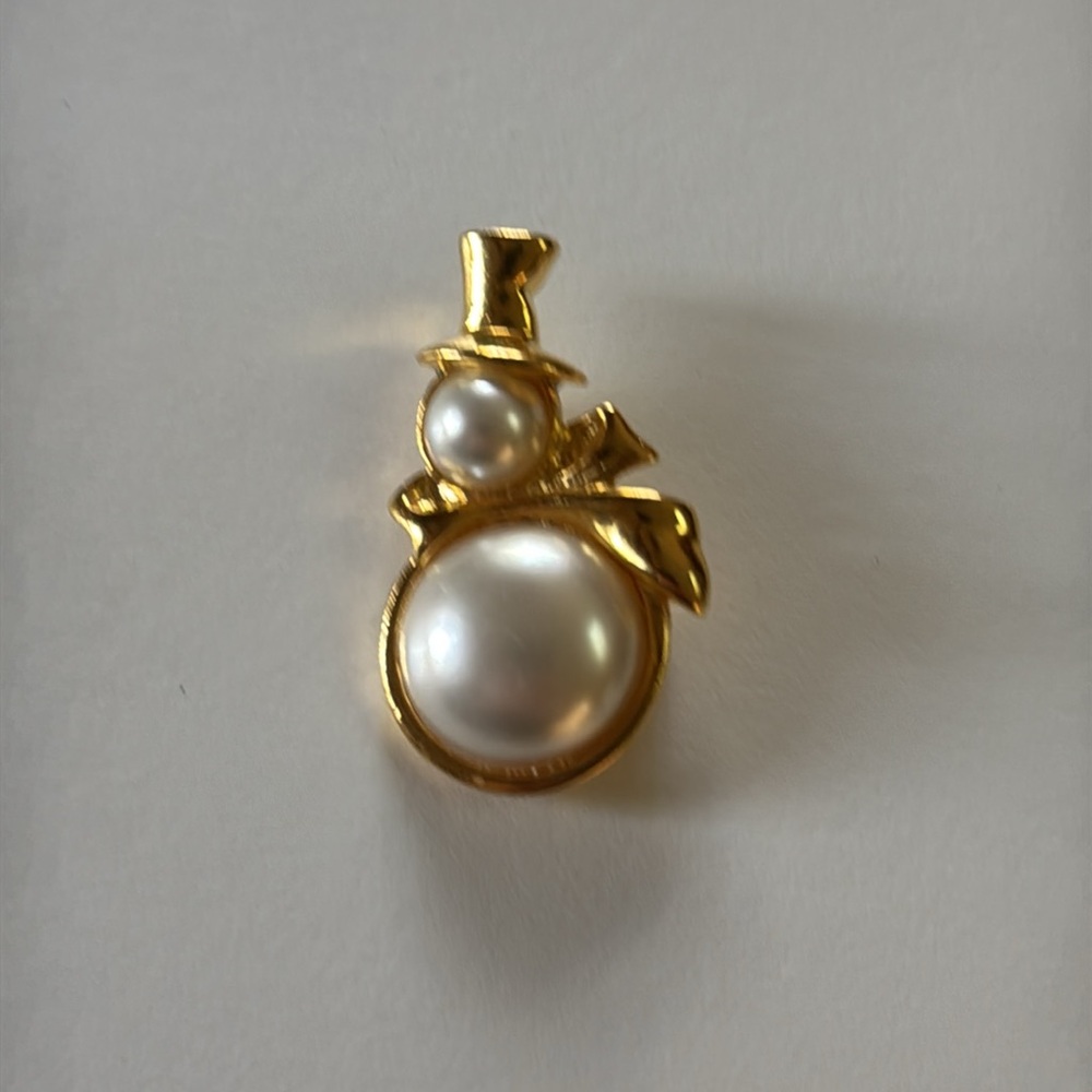Vintage Gold Snowman Brooch with Pearls